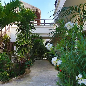 xibalba-hotel.tulum-hotels.net/